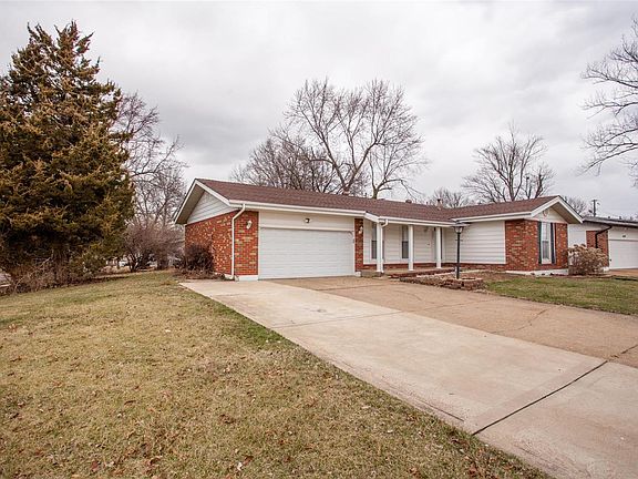 3rd image of 4481 Rhine Dr