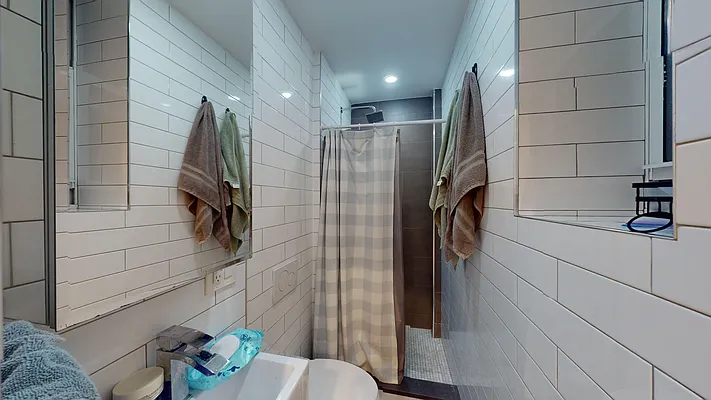 Rented by Bond New York | media 8