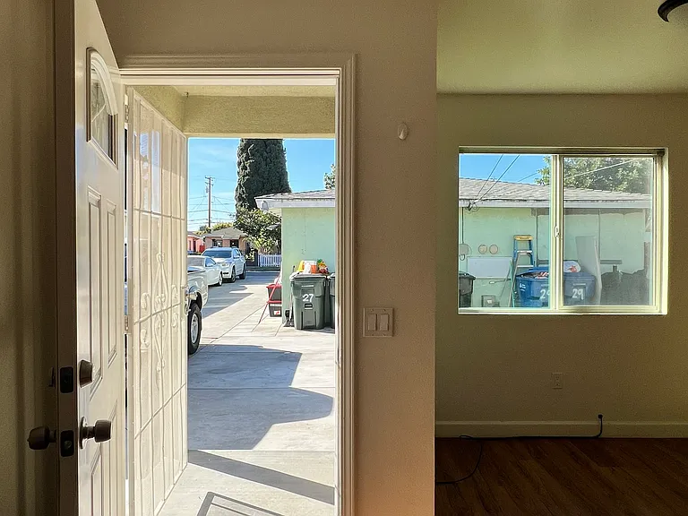 6827 San Luis St #1/2 — Photo 25
