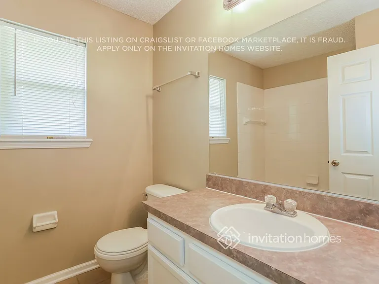 2504 Serene Ct — Photo 13