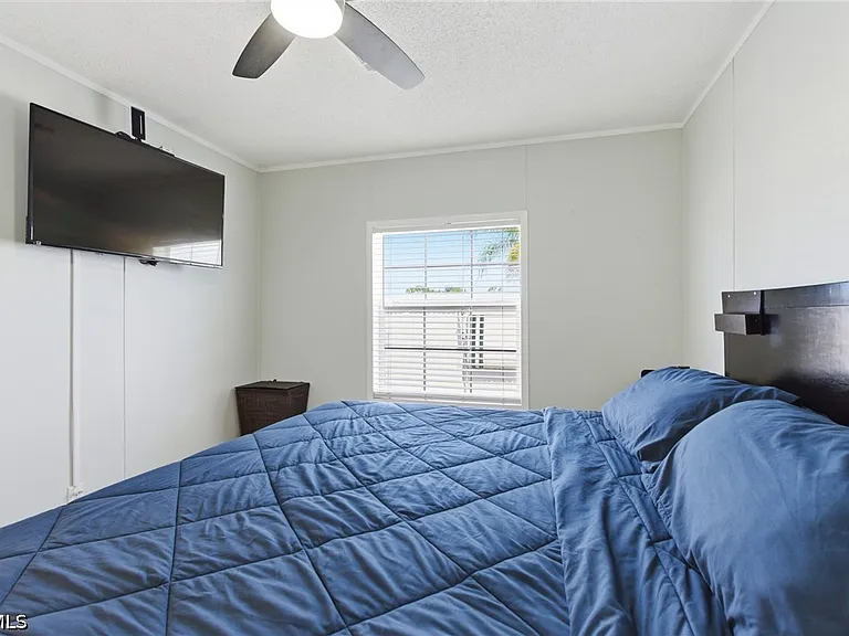 5558 Palm Beach Blvd #105 — Photo 7