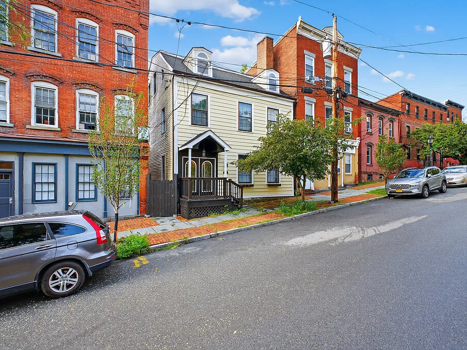 181 Union St