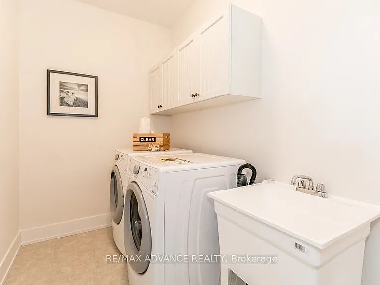 12 Cambray Rd — Photo 27