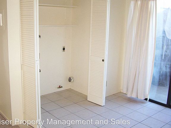 5th image of 601 E Pine Ave APT B