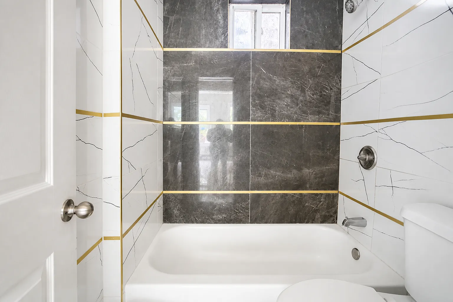 2 bed, $1,950 — Photo 3