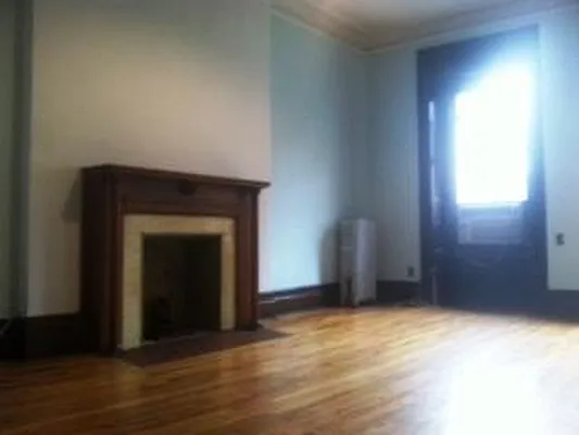 Rented by Town Residential | media 27