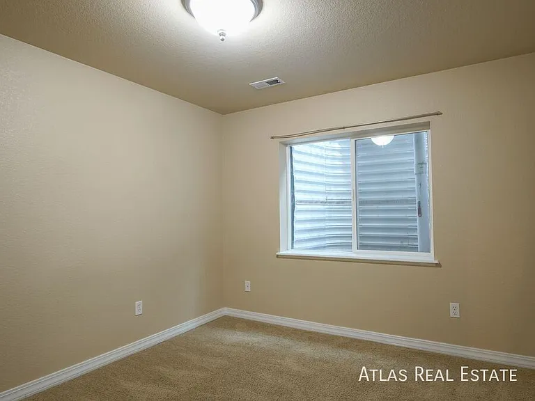 5828 Cumbre Vista Way — Photo 23