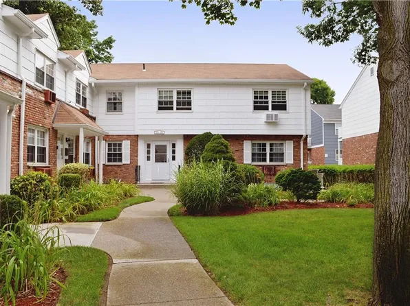 156 Parkside Drive #156, Suffern, NY 10901