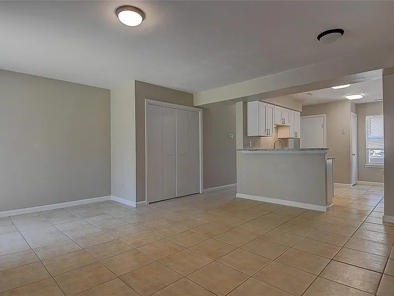 657 Aubrey Dr — Photo 16