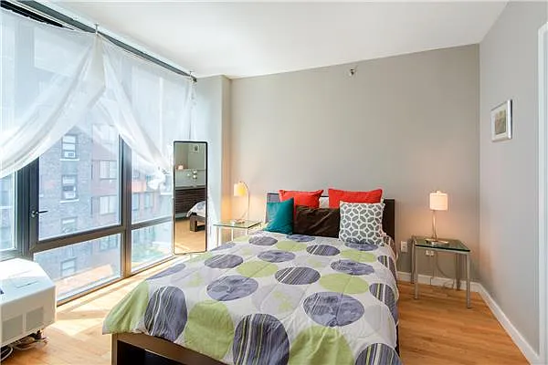 Sold by (Legacy) Elegran | media 3