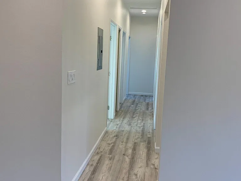 hallway to bedrooms