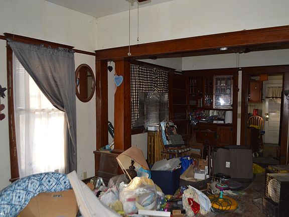 2nd image of 3203 3rd St