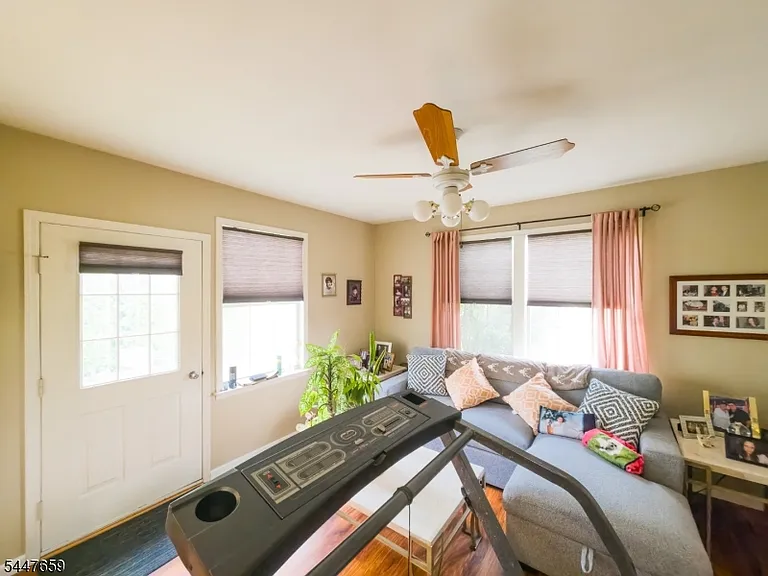 6 Patrick Henry Ct #B — Photo 10