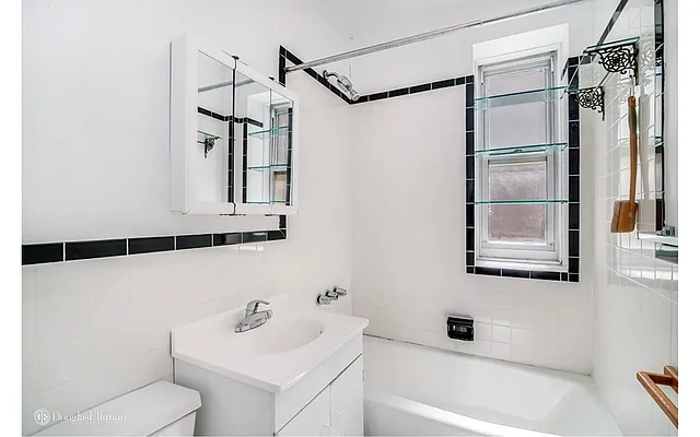 Rented by Douglas Elliman | media 15