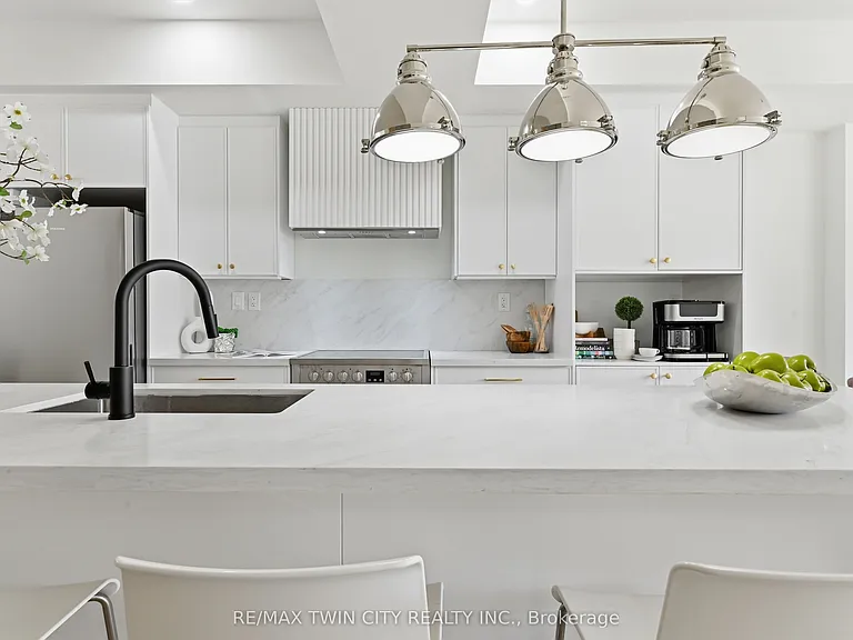 47 Edwin St #1 — Photo 7