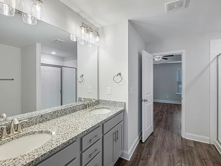 Enclave at Oak Ridge