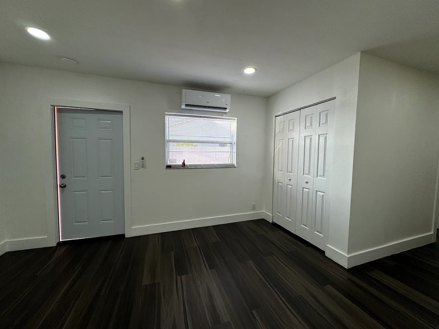 5501 SW 134th Ave — Photo 2