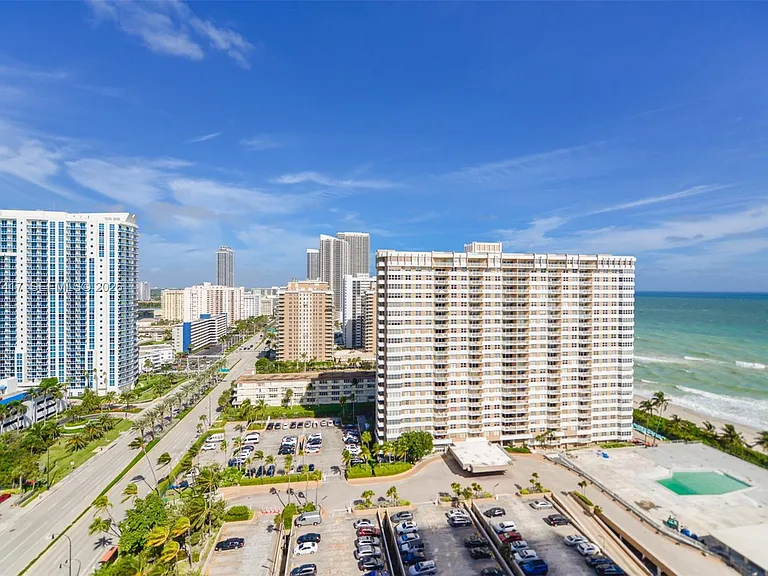 1980 S Ocean Dr #20K — Photo 4