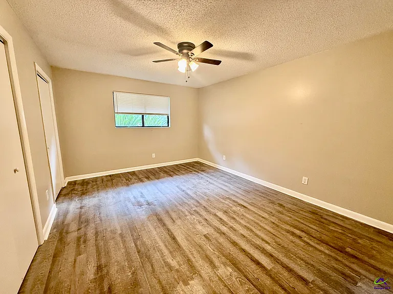 144 Pleasant Hill Ct — Photo 13