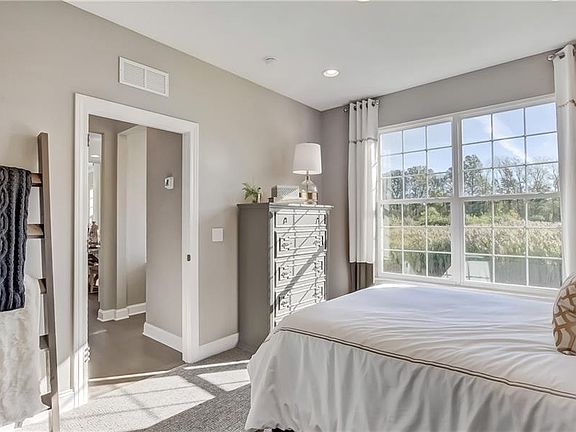 3rd image of 2209 Norton Pl