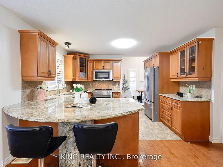 1223 Coronation Dr — Photo 13