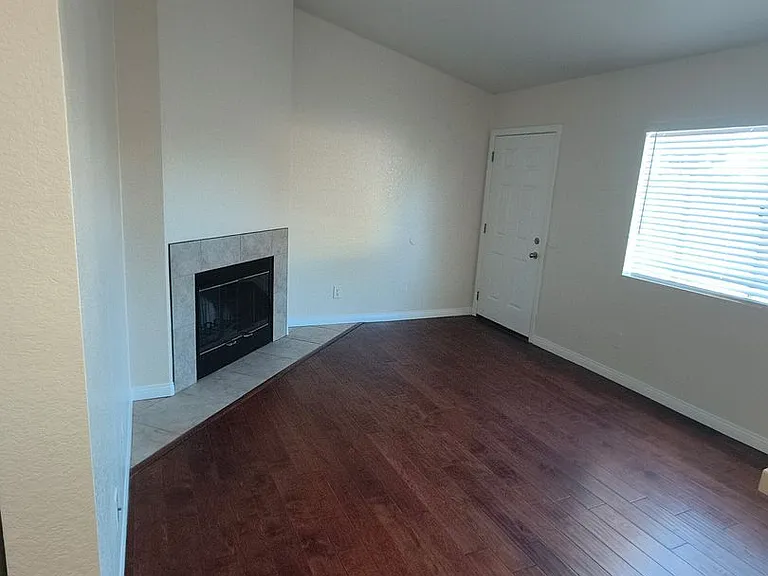 4084 Oregon St — Photo 4