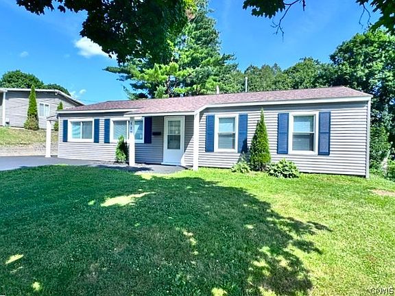 2nd image of 510 Deerwood Rd