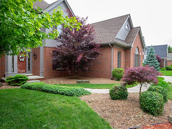 3rd image of 37223 Seabrook Dr
