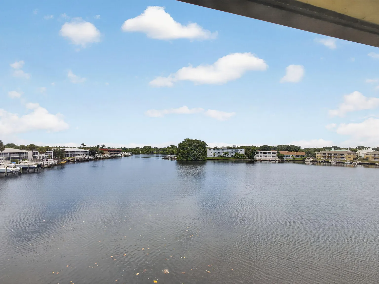 2 bed, 2.0 bath, 1084 sqft, $3,000 — Photo 3