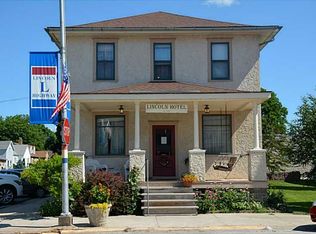 408 Main St, Lowden, IA 52255