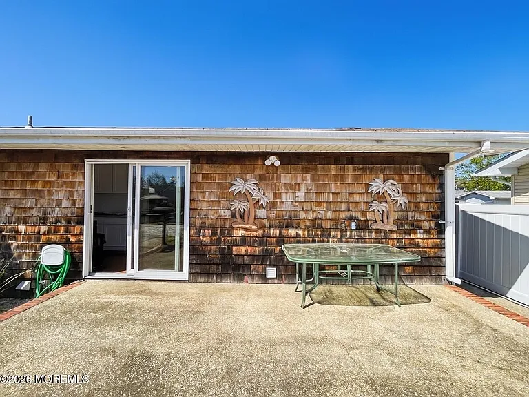 1813 Capstan Dr — Photo 25
