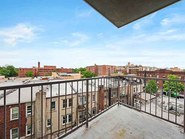 1615 Cedar St #8B — Photo 6