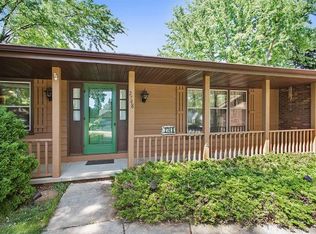 2748 Brookview Dr, Green Bay, WI 54313