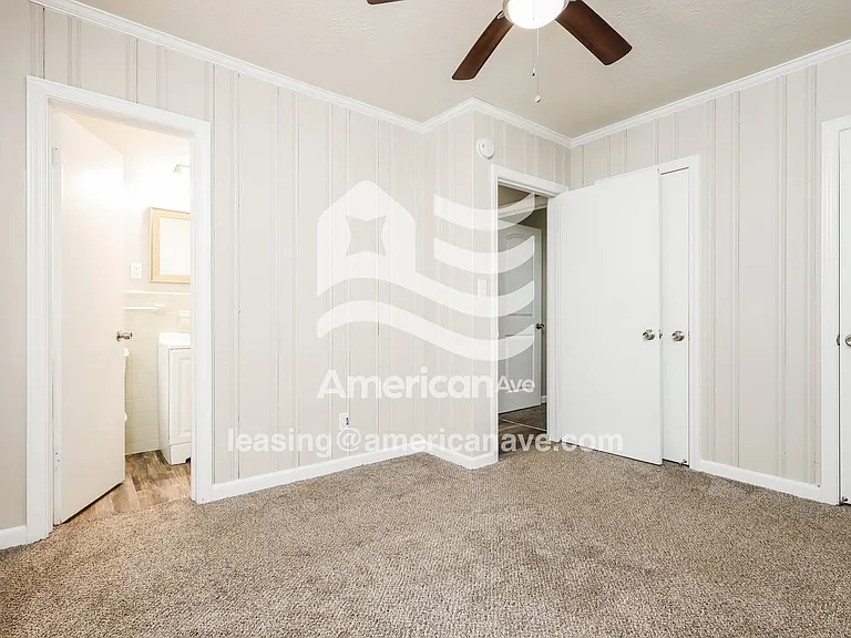 1484011_012_wm_-_bedroom_13251652.jpg