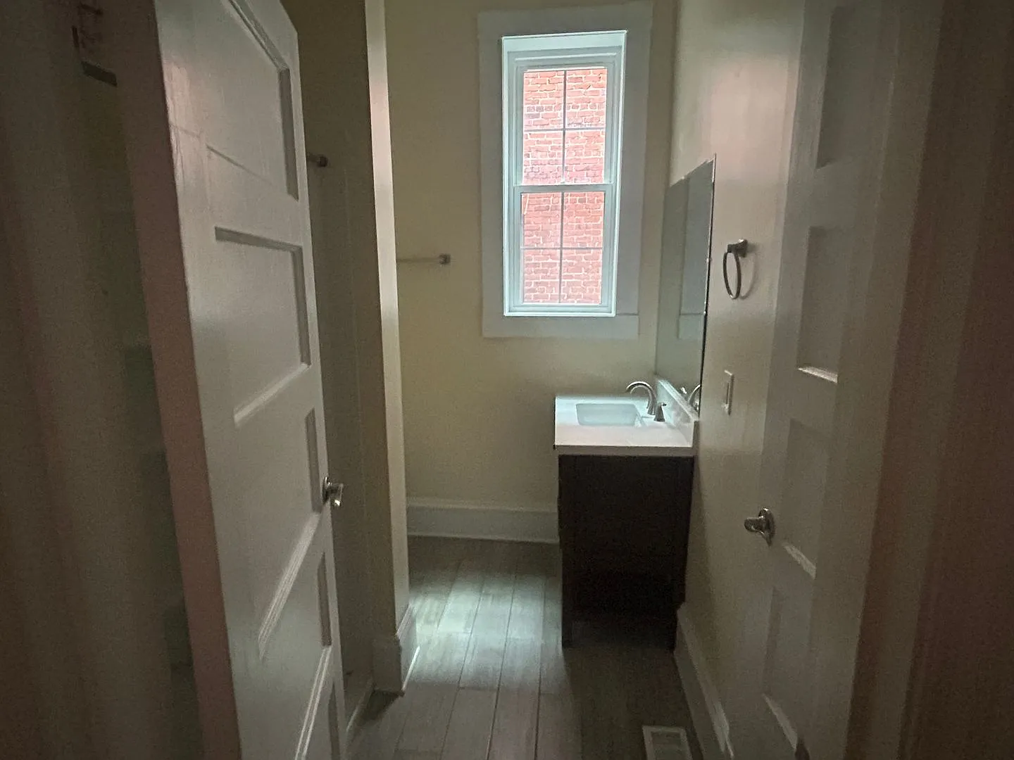 2828 Monument Avenue — Photo 3