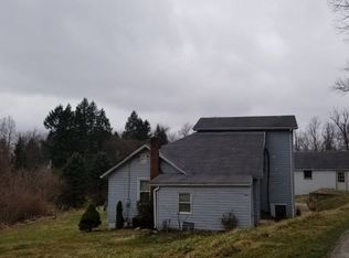 11 Cherry Ln, Leechburg, PA 15656