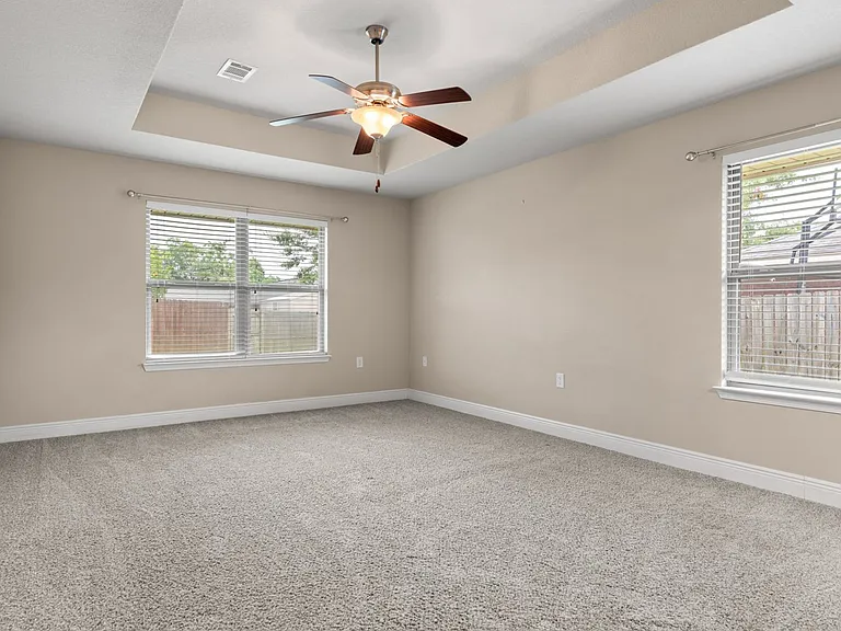 4599 Belvedere Cir — Photo 12