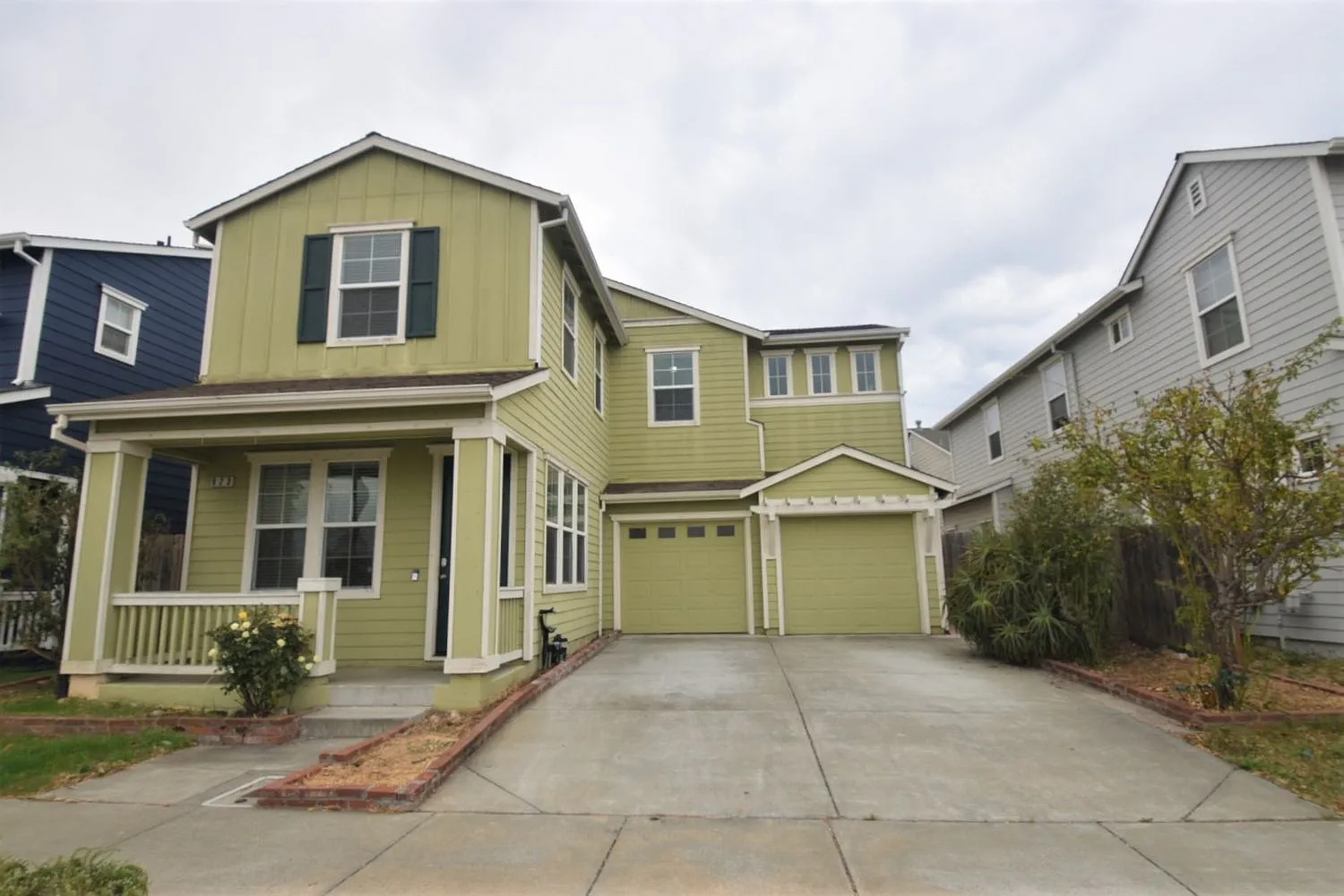 923 Lotz Way photo 1