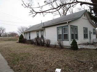 710 S Manhattan Ave, Manhattan, KS 66502