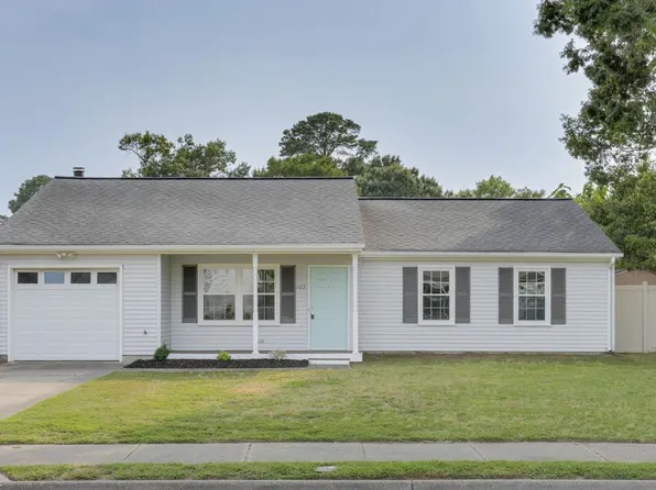 165 Fairmont Dr, Hampton, VA 23666