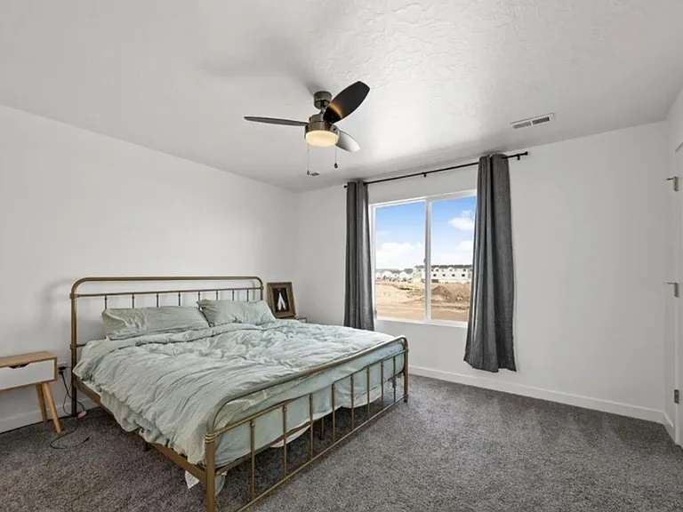 1116 E Pilot St — Photo 2