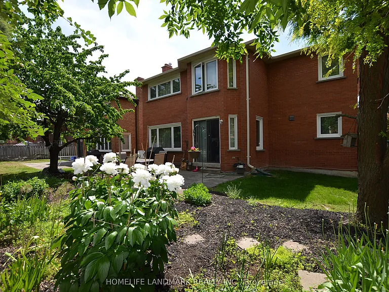 129 Lyndhurst Dr — Photo 28