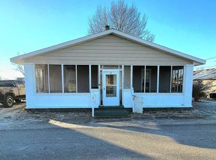 415 SW 3rd St, Loogootee, IN 47553