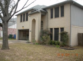 1108 Mountain View Dr, Pflugerville, TX 78660