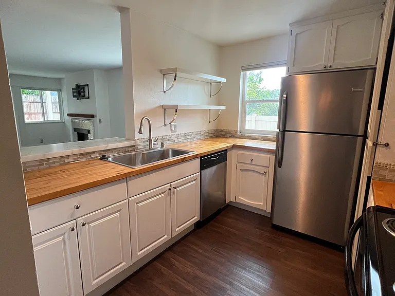 2625 Pirineos Way #124 — Photo 5