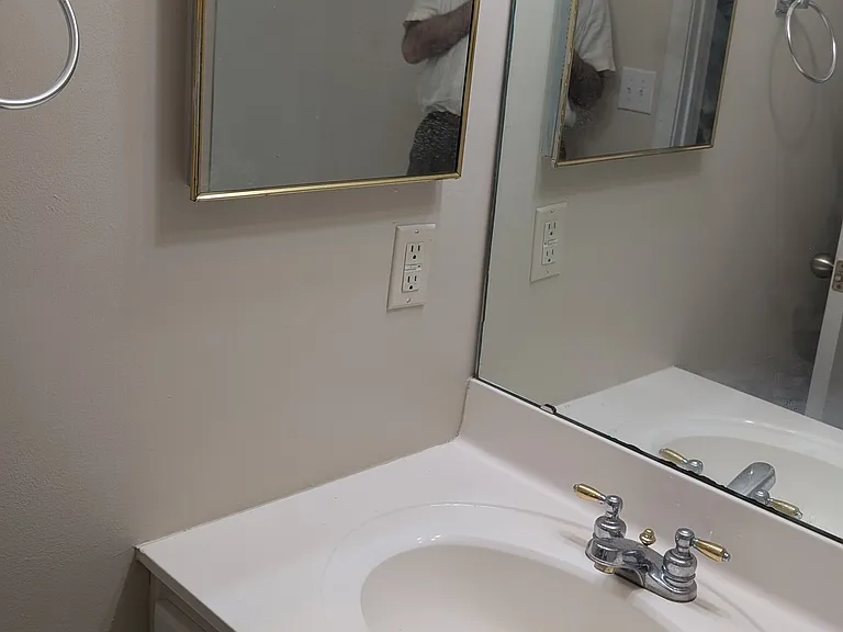 5835 Southwater Dr — Photo 11