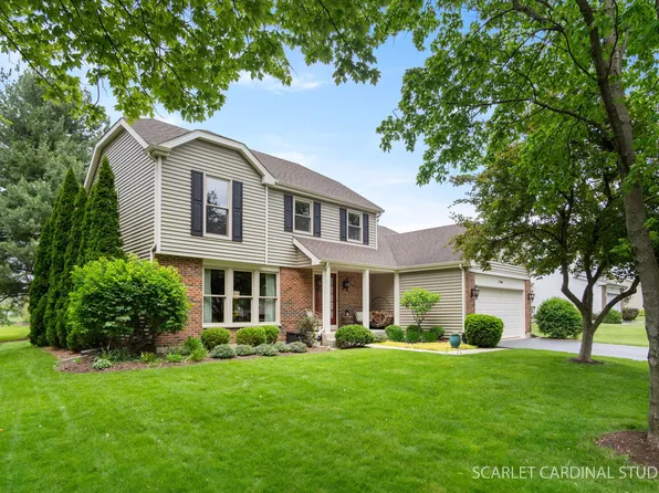 27W180 Chestnut Ln, Winfield, IL 60190