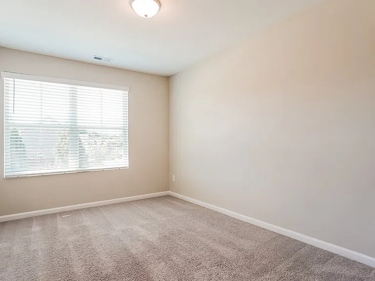 548 Wendell Falls Pkwy — Photo 16