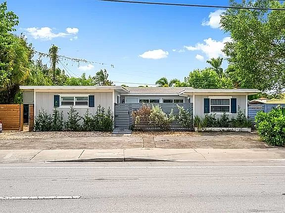 4th image of 2808 Davie Blvd #3