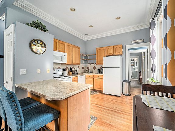 5th image of 1364 N Downing St APT 6